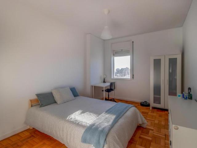1 quarto, Porto Porto 87166028
