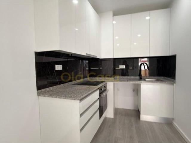 1 quarto, Porto Porto 94889533