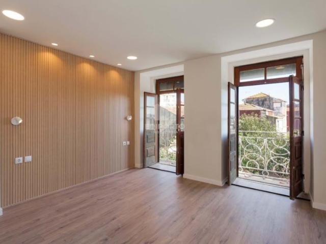 1 quarto, Porto Porto 101053468