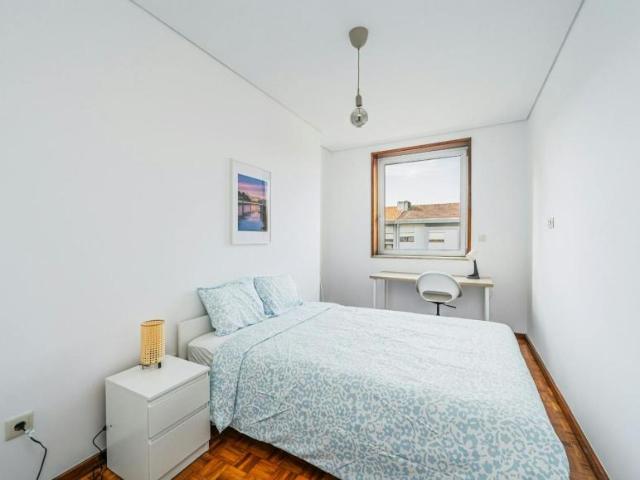 1 quarto, Porto Porto 102436313