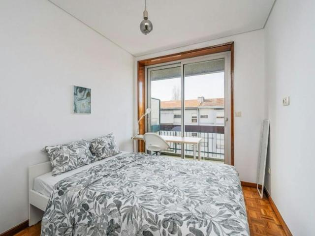1 quarto, Porto Porto 102436315