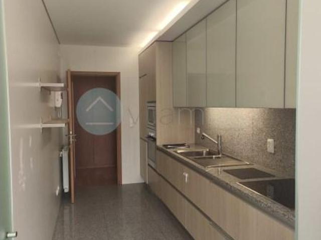 1 quarto, Porto Porto 102858560