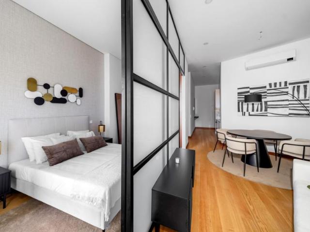 1 quarto, Porto Porto 104793042