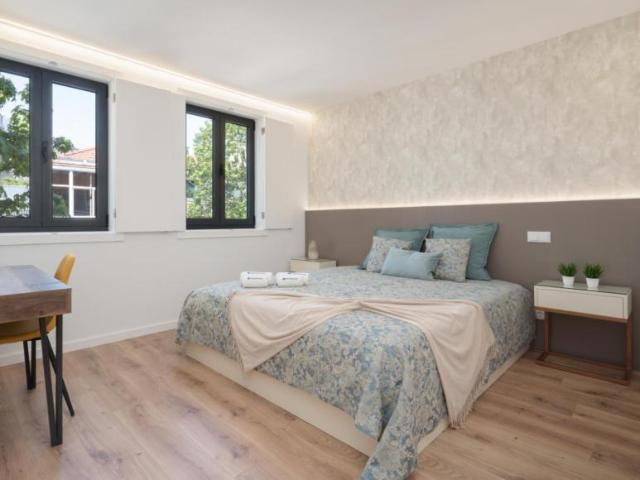 1 quarto, Porto Porto 104971250