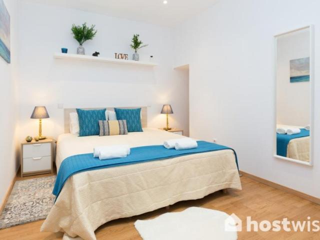 1 quarto, Porto Porto 104258038