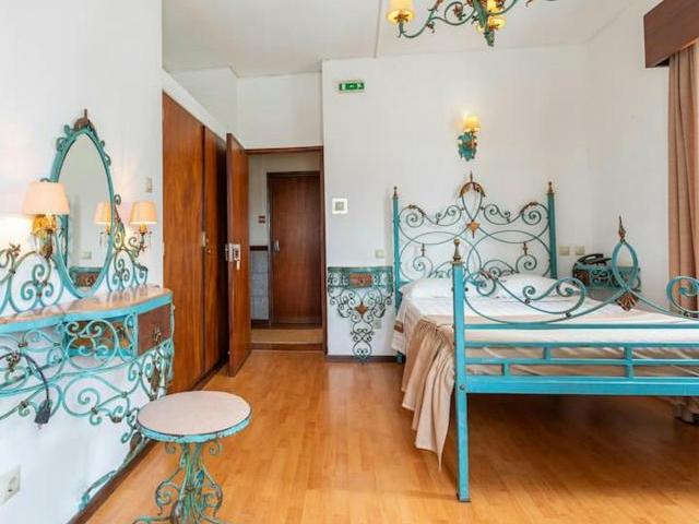 1 quarto, São João da Madeira São João da Madeira 3700 175 LS80230446