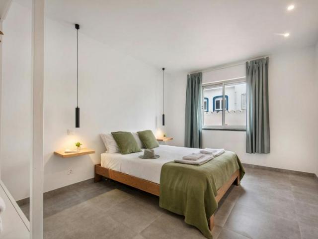 1 quarto, Santa Luzia Santa Luzia 8800 100634754