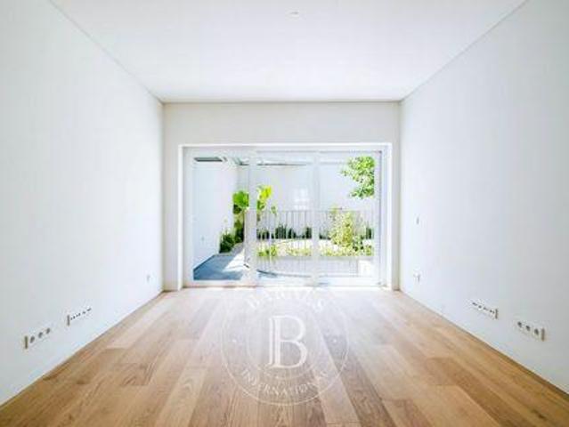 1 quarto, Santo António Lisboa 1250 092 104685515