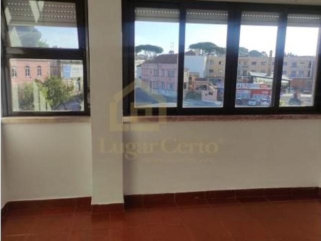 1 quarto, Sesimbra Sesimbra 98332697