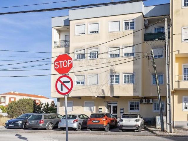 1 quarto, Sesimbra Setúbal 103371313
