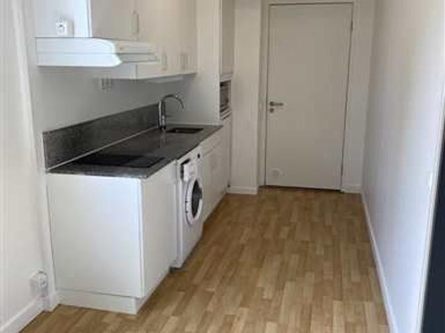 1 rum och kök. Badrum med dusch, 25 m