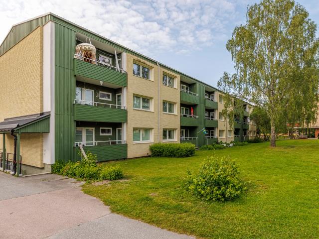 1 rum och kokvrå på Surbrunnsvägen 8 E, ledig lägenhet i Hallstahammar