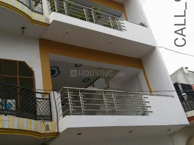 1 R Independent Builder Floor in Triveni Nagar for rent Lucknow. The reference number is 9722146