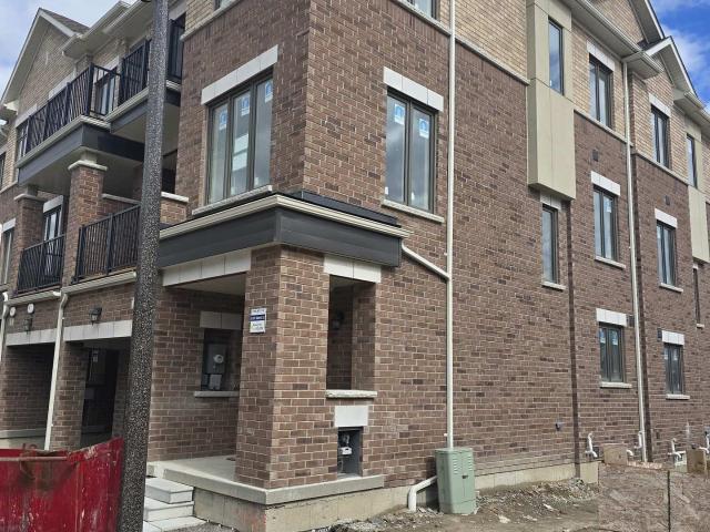 1 Radiance Way, Whitby | For Sale @ $719,500 | Condos. Ca