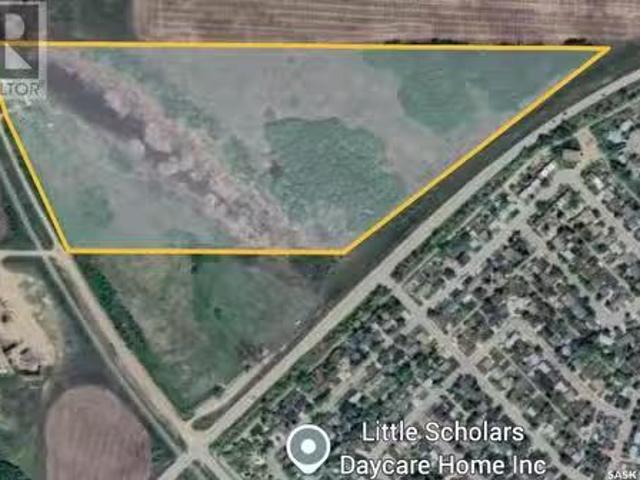 1 Railway Avenue W, North Battleford, SK, S9A 2X6 vacant lan.