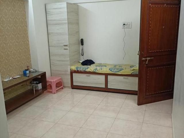 1 RK Apartment in Worli for rent Mumbai. The reference number is 18469539