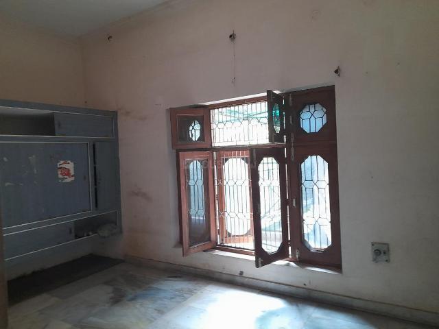 1 RK Apartment in Adil Nagar for rent Lucknow. The reference number is 18055821