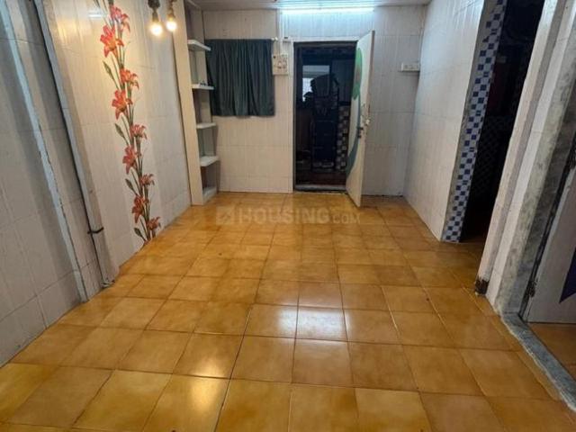 1 RK Apartment in Bandra West for rent Mumbai. The reference number is 20584447