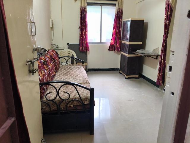 1 RK Apartment in Borivali West for rent Mumbai. The reference number is 20581750