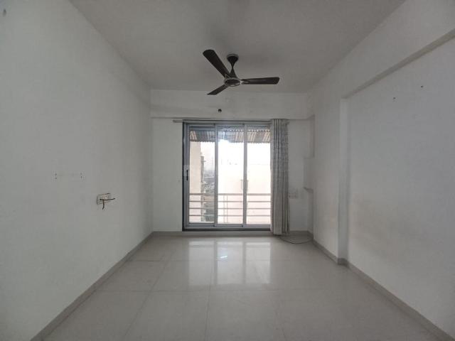 1 RK Apartment in Borivali West for resale Mumbai. The reference number is 14018081