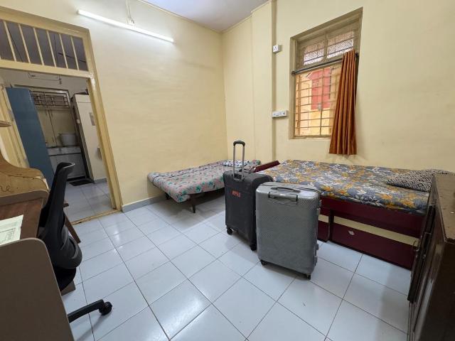 1 RK Apartment in Borivali East for rent Mumbai. The reference number is 20627851