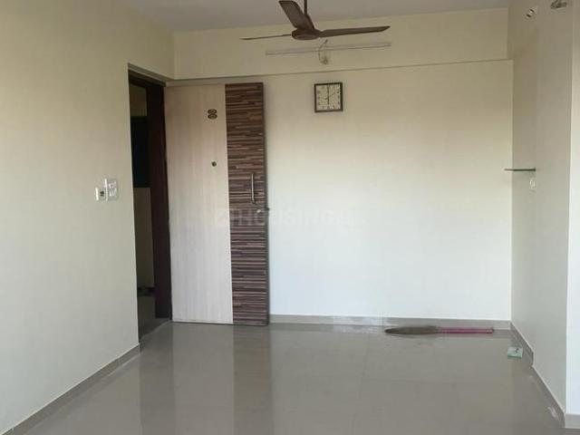 1 RK Apartment in Borivali East for resale Mumbai. The reference number is 14892890
