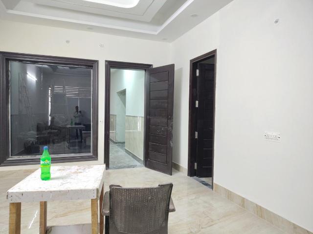1 RK Apartment in Chhattarpur for rent New Delhi. The reference number is 20603945