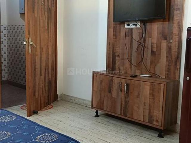 1 RK Apartment in DLF Phase 3 for rent Gurgaon. The reference number is 20486870