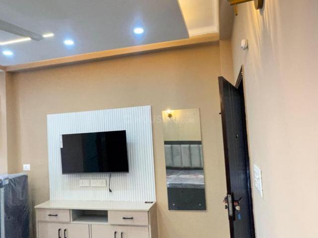 1 RK Apartment in DLF Phase 3 for rent Gurgaon. The reference number is 20889128