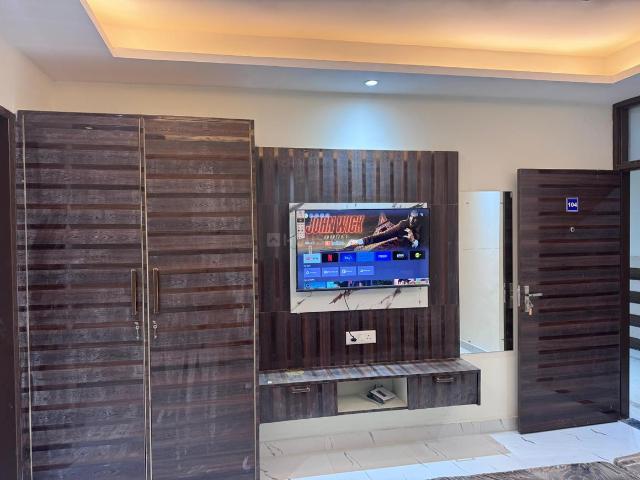 1 RK Apartment in DLF Phase 3 for rent Gurgaon. The reference number is 20931688