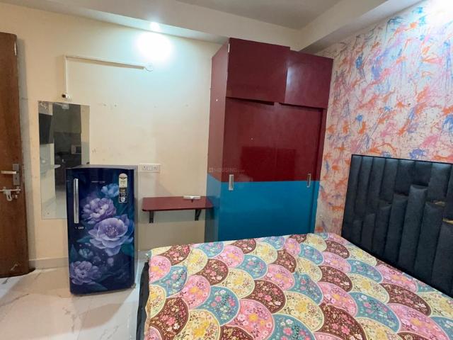 1 RK Apartment in DLF Phase 4 for rent Gurgaon. The reference number is 19845662