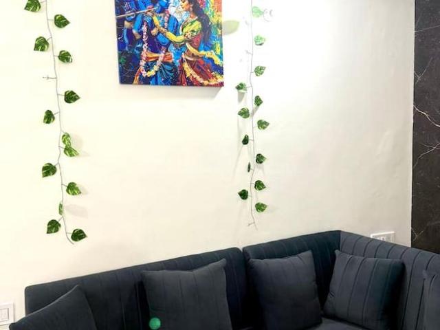 1 RK Apartment in Jait for rent Vrindavan. The reference number is 20437813