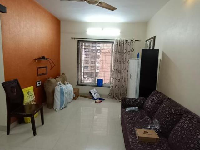 1 RK Apartment in Kandivali East for resale Mumbai. The reference number is 20308290