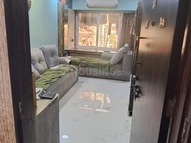 1 RK Apartment in Kandivali West for rent Mumbai. The reference number is 20415585