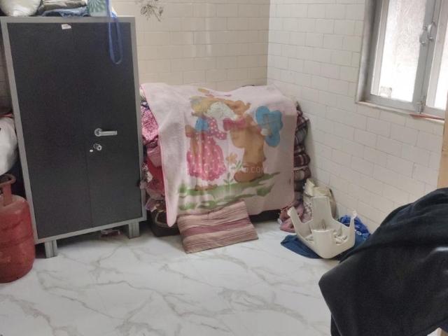 1 RK Apartment in Kandivali West for rent Mumbai. The reference number is 20429899
