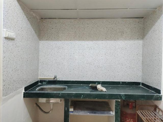 1 RK Apartment in Kandivali West for rent Mumbai. The reference number is 20446039
