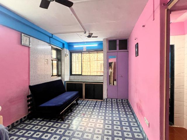 1 RK Apartment in Kandivali West for rent Mumbai. The reference number is 20620654