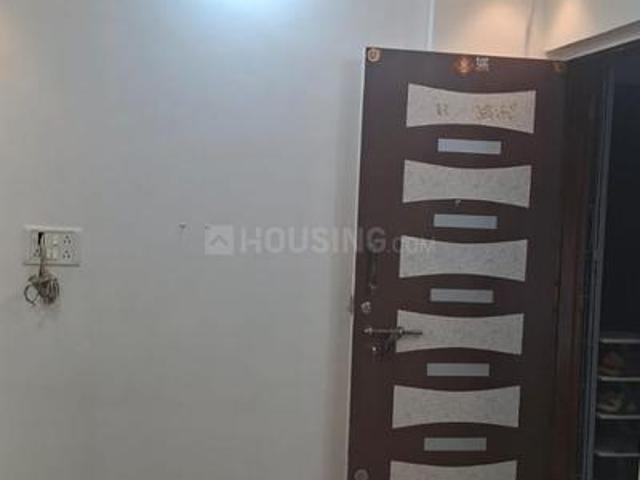 1 RK Apartment in Kandivali West for rent Mumbai. The reference number is 20703080