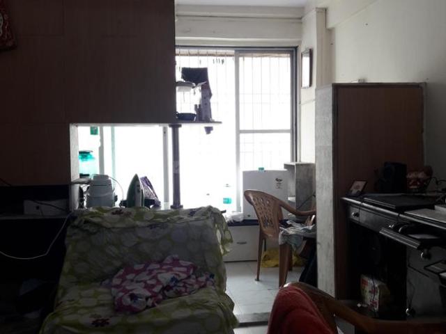 1 RK Apartment in Kandivali West for rent Mumbai. The reference number is 20156629