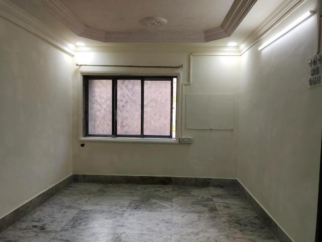 1 RK Apartment in Kandivali West for resale Mumbai. The reference number is 20695736