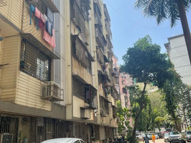 1 RK Apartment in Kandivali West for resale Western Suburbs. The reference number is 17372846