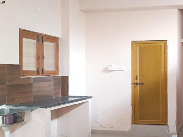 1 RK Apartment in Kondapur for rent Hyderabad. The reference number is 20457399