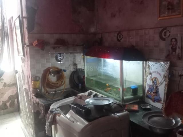 1 RK Apartment in Krishna Nagar for resale New Delhi. The reference number is 17526403