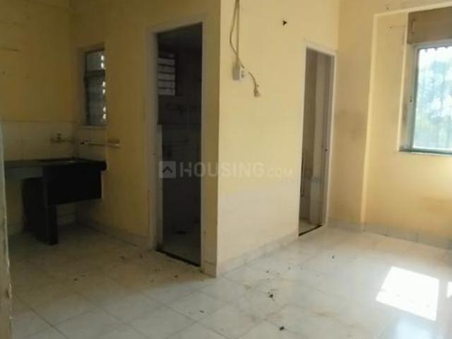 1 RK Apartment in Malad West for rent Mumbai. The reference number is 20454653
