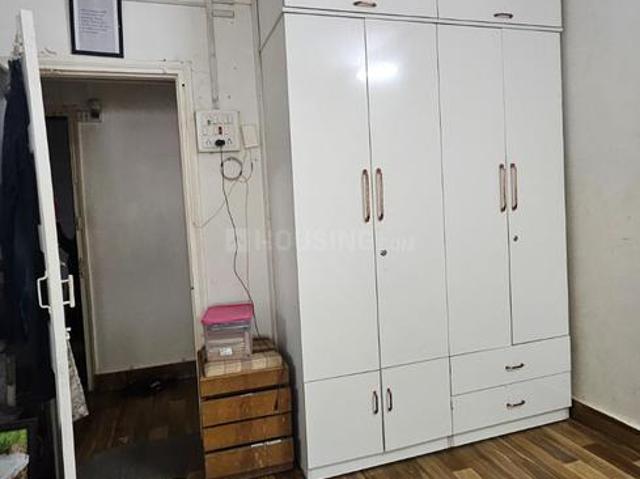 1 RK Apartment in Malad West for rent Mumbai. The reference number is 20420822