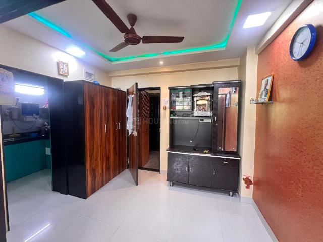 1 RK Apartment in Malad West for rent Mumbai. The reference number is 20574682