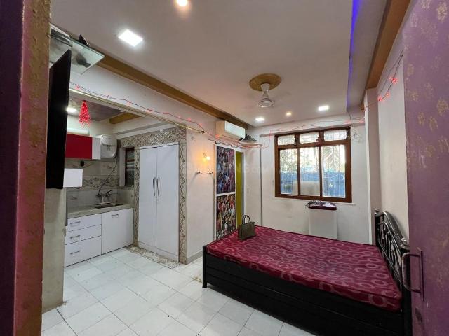 1 RK Apartment in Malad West for rent Mumbai. The reference number is 20593691