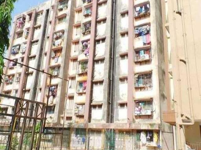 1 RK Apartment in Malad West for resale Mumbai. The reference number is 18844321