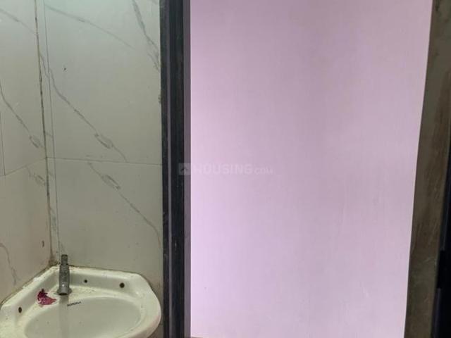 1 RK Apartment in Malad West for resale Mumbai. The reference number is 19484209