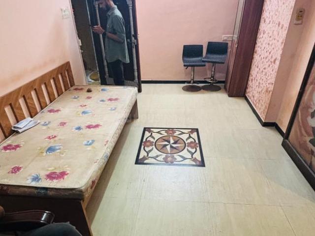 1 RK Apartment in Prabhadevi for rent Mumbai. The reference number is 17580653